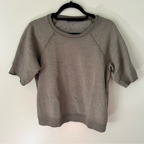 Genetic Los Angeles Short Sleeved Heather Army Sweatshirt from Revolve | M - Picture 2 of 10